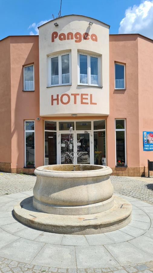 Hotel Pangea 텔치 외부 사진